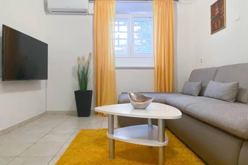 Cozy Apartment Marin In Split Exterior foto